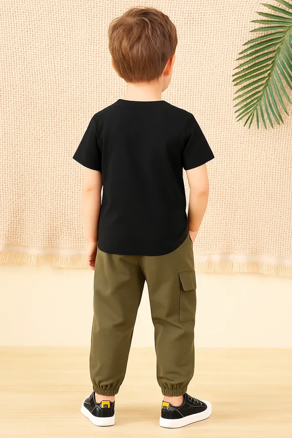Black_MomS_Boy-_T-Shirt_Joggers_Trendy_Top_And_Bottom_Set_For_Boys