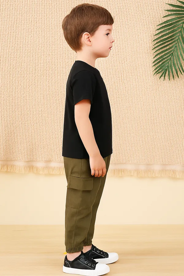 Black_MomS_Boy-_T-Shirt_Joggers_Trendy_Top_And_Bottom_Set_For_Boys