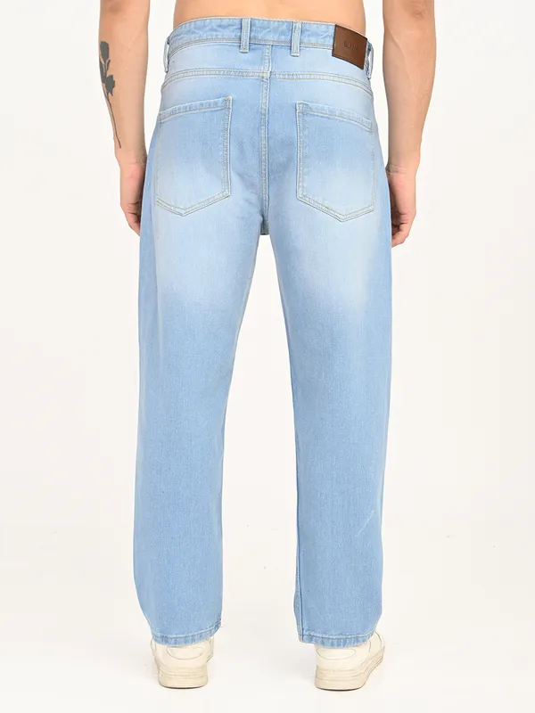 Straight_Fit_Jeans_For_Men