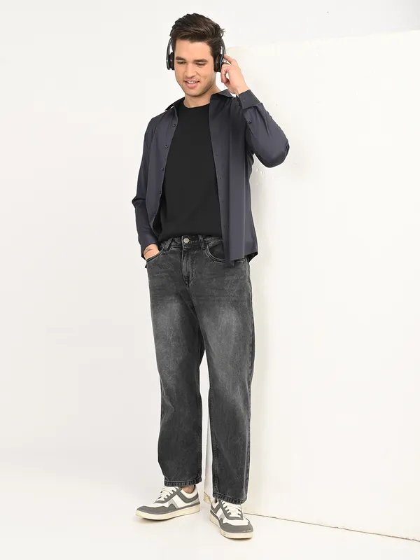 Straight_Fit_Jeans_For_Men