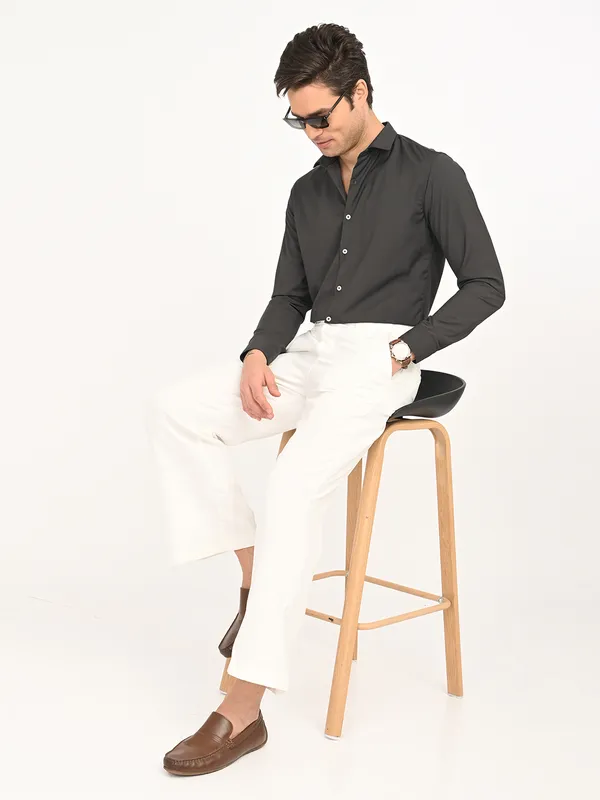 Premium_Cotton_Blend_Solid__Shirt_For_Men