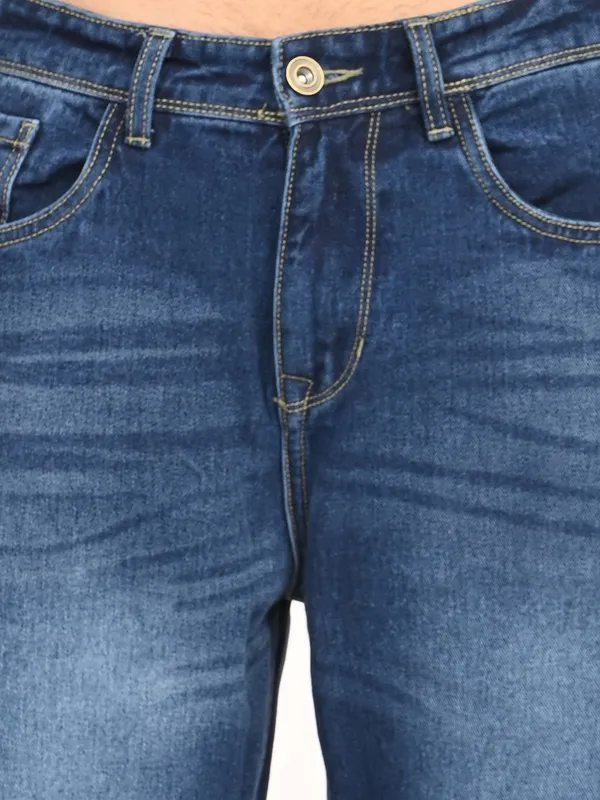Straight_Fit_Jeans_For_Men