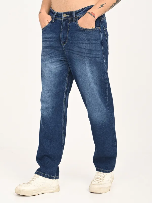 Straight_Fit_Jeans_For_Men