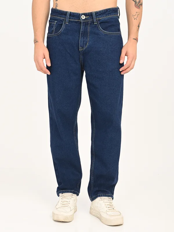 Straight_Fit_Jeans_For_Men