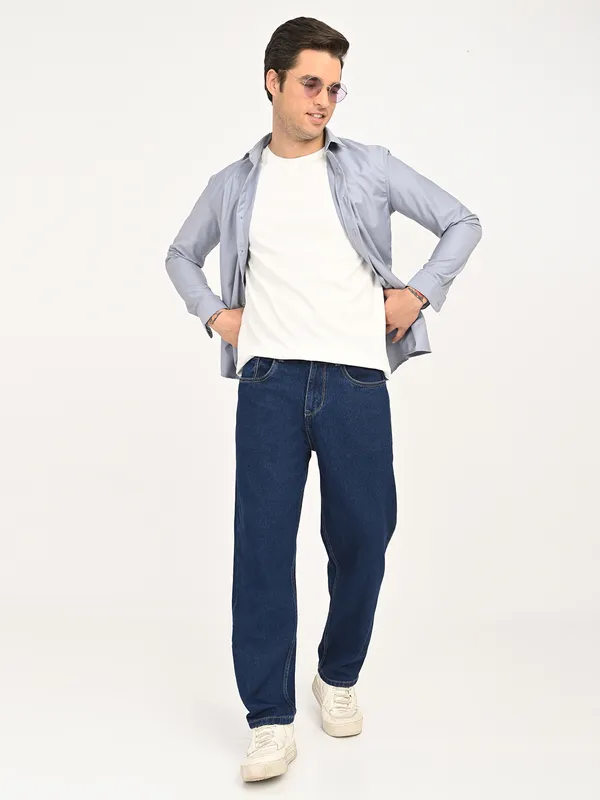 Straight_Fit_Jeans_For_Men