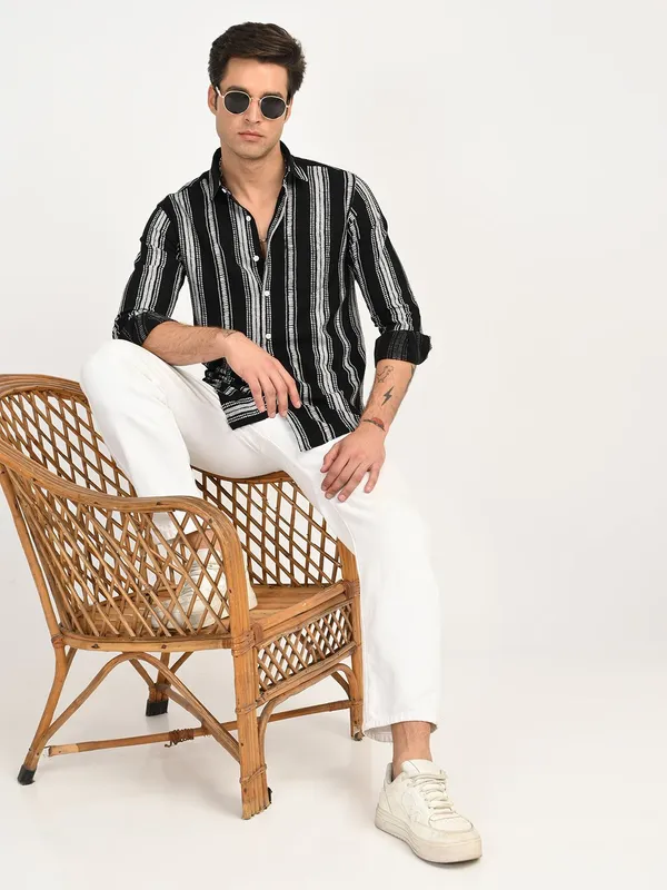 Black_Premium_Pure_Cotton_Printed_Shirt_For_Men