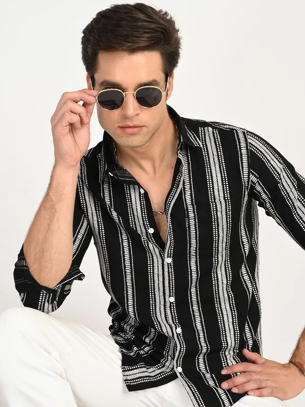 Black_Premium_Pure_Cotton_Printed_Shirt_For_Men