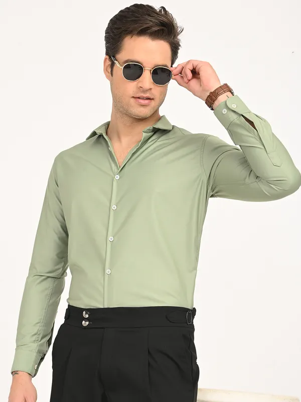 Bottle_Green_Premium_Cotton_Blend_Checkered_Shirt_For_Men