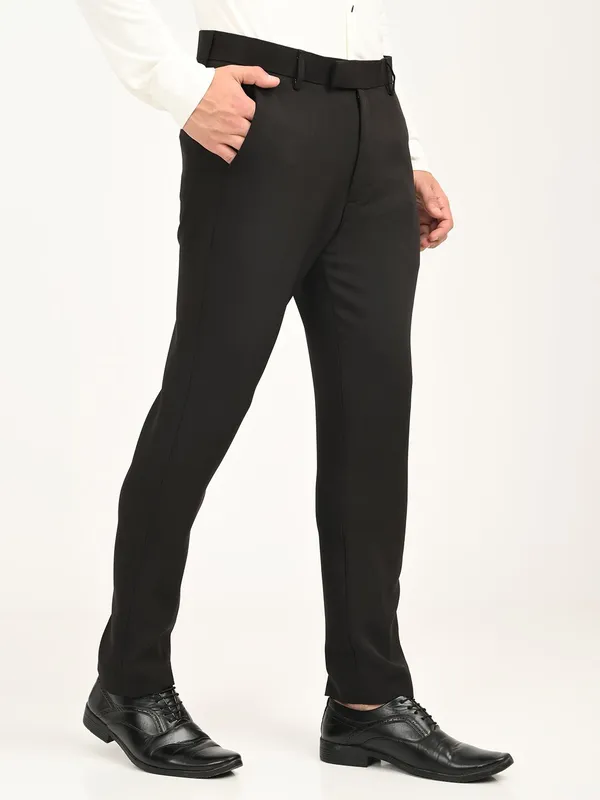 Black_Premium_Lycra_Blend_Solid_Casual_Trousers_For_Men