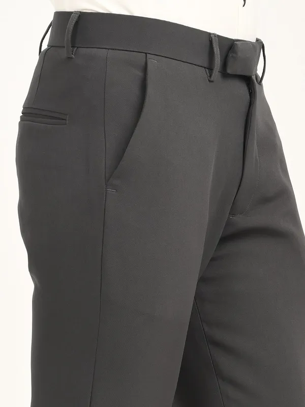 Dark_Grey_Premium_Lycra_Blend_Solid_Casual_Trousers_For_Men