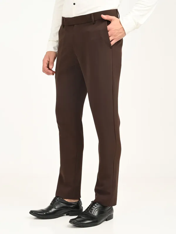 Brown_Premium_Lycra_Blend_Solid_Casual_Trousers_For_Men