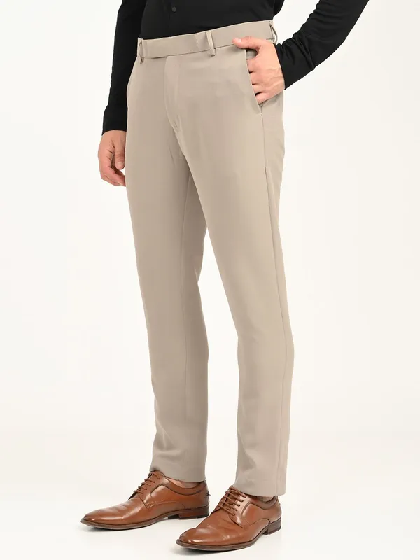 Cream_Premium_Lycra_Blend_Solid_Casual_Trousers_For_Men