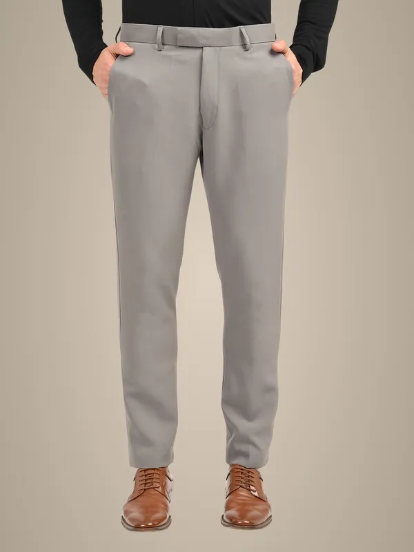 Grey_Premium_Lycra_Blend_Solid_Casual_Trousers_For_Men