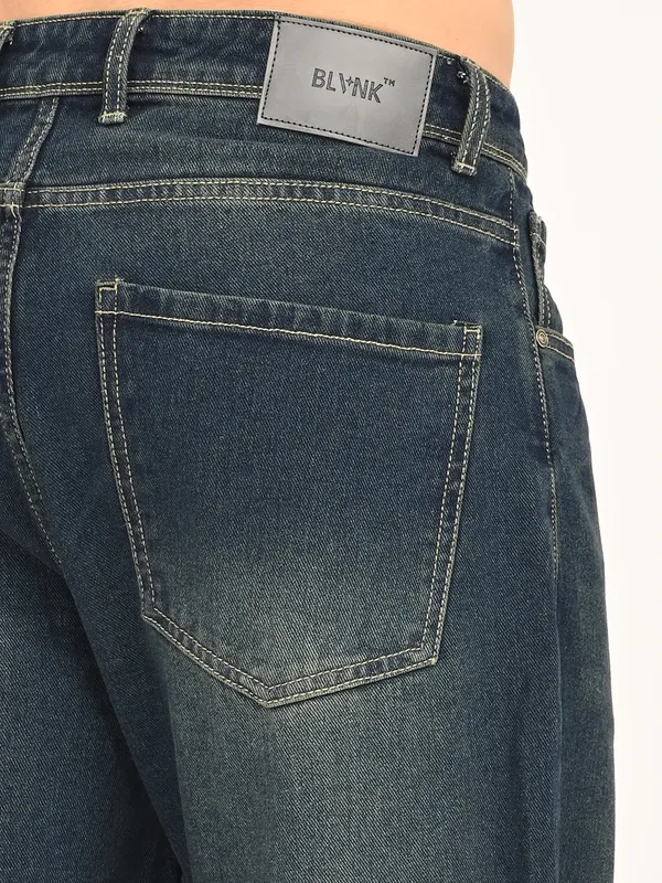 Straight_Fit_Jeans_For_Men