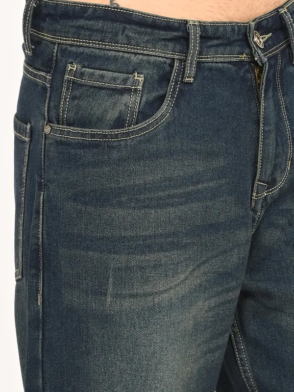 Straight_Fit_Jeans_For_Men