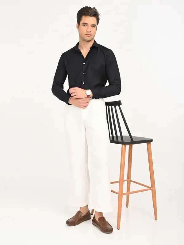 Premium_Cotton_Blend_Solid__Shirt_For_Men