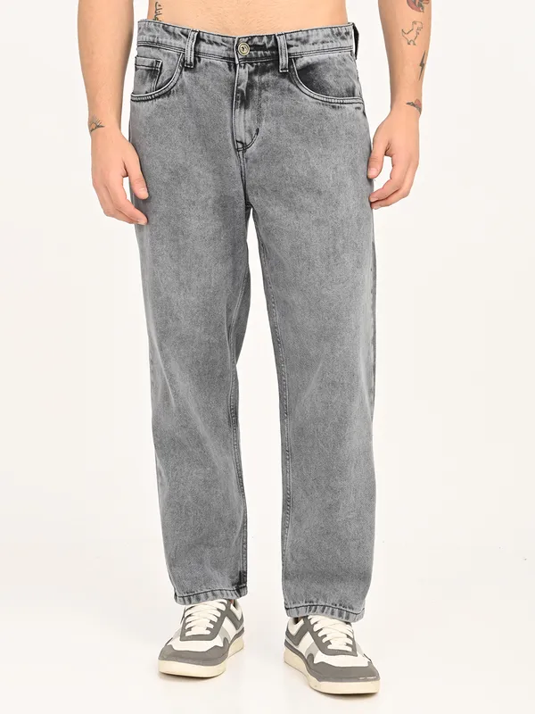 Straight_Fit_Jeans_For_Men