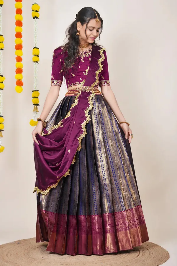 Purple_Elegant_Design_Embroidered_Silk_Blend_Half_Saree_With_Dupatta_For_Women