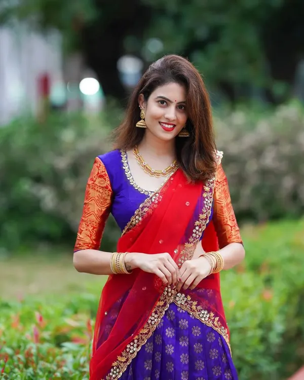 Red_And_Purple_Elegant_Design_Embellished_Silk_Half_Saree_For_Women