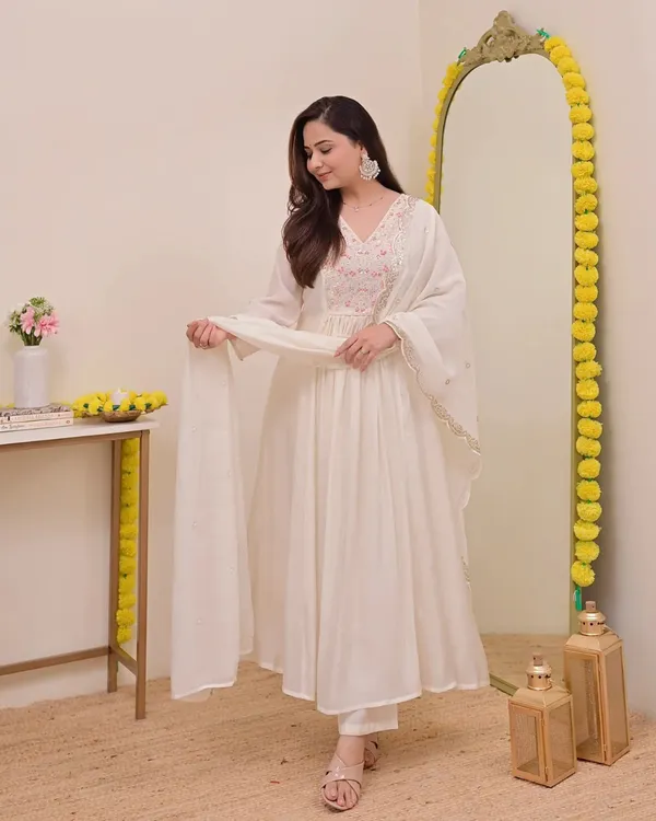 White_Elegant_Design_Embroidered_Georgette_Anarkali_Suit_Set_With_Dupatta_For_Women