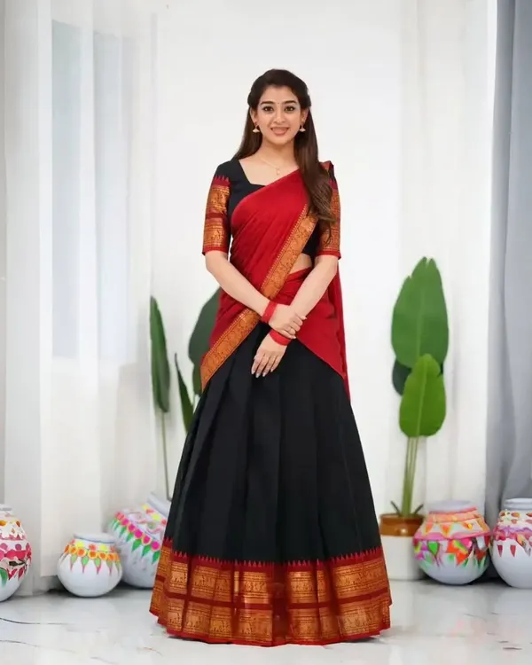 Red_Elegant_Design_Silk_Blend_Half_Saree_For_Women