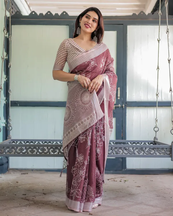 Pink_Elegant_Design_Embroidered_Georgette_Saree_For_Women