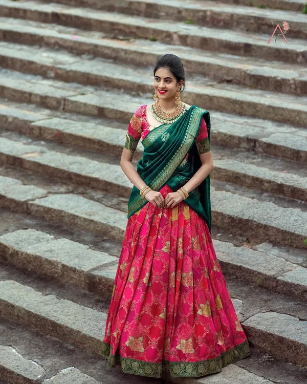 Pink_And_Green_Elegant_Design_Brocade_Silk_Half_Saree_With_Dupatta_For_Women
