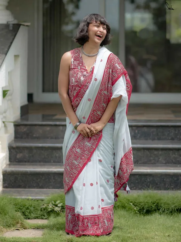 White_Elegant_Design_Cotton_Saree_For_Women