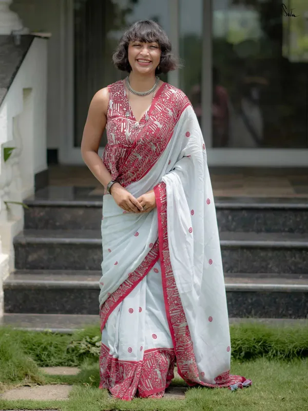 White_Elegant_Design_Cotton_Saree_For_Women