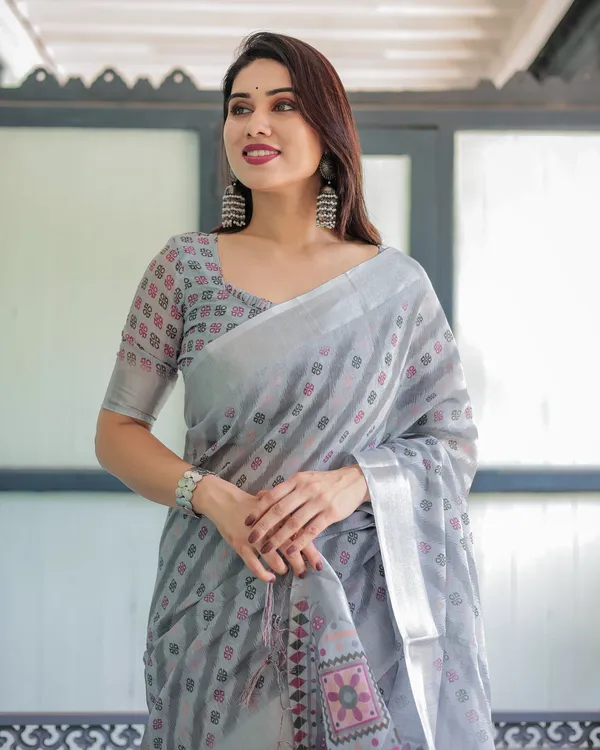 Grey_Elegant_Design_Crepe_Saree_For_Women