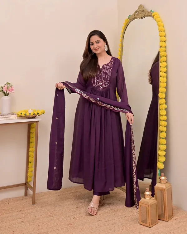 Purple_Elegant_Design_Embroidered_Georgette_Anarkali_Suit_Set_With_Dupatta_For_Women