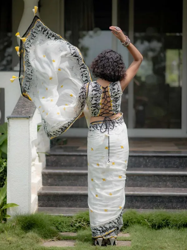 White_Elegant_Design_Linen_Saree_For_Women