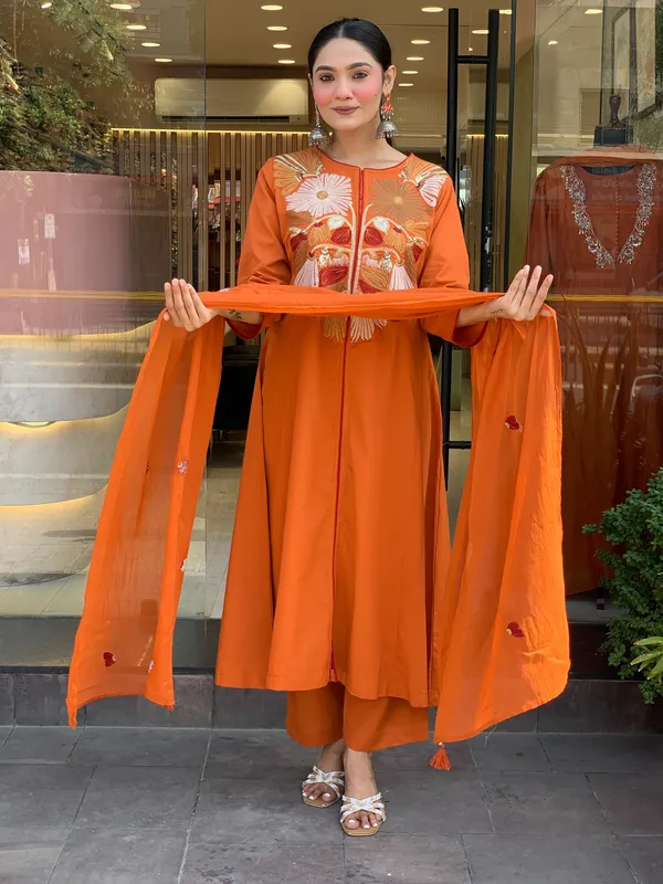 Orange_Elegant_Design_Embroidered_Georgette_Anarkali_Suit_Set_With_Dupatta_For_Women