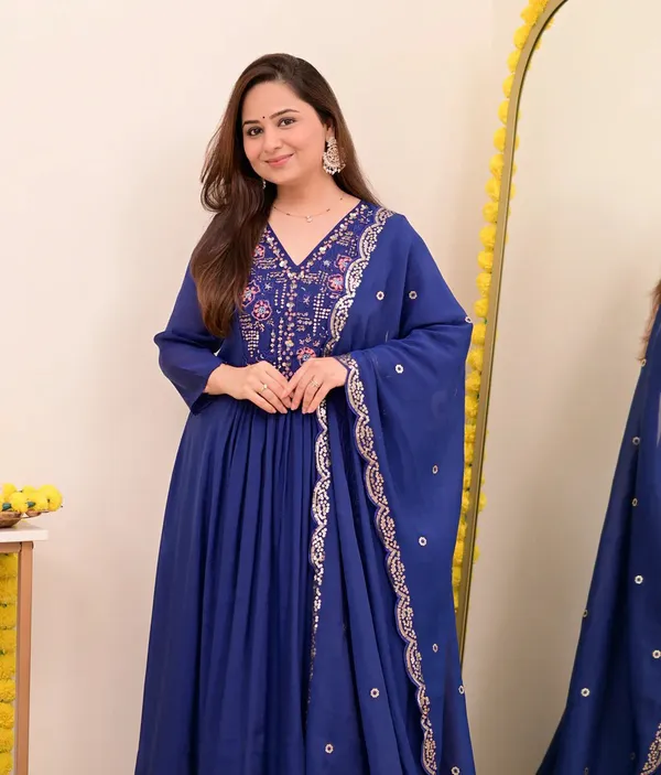 Blue_Elegant_Design_Embroidered_Georgette_Anarkali_Suit_Set_With_Dupatta_For_Women