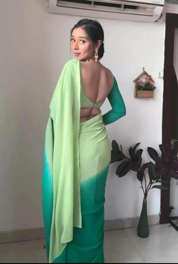 Green_Elegant_Design_Chiffon_Saree_For_Women