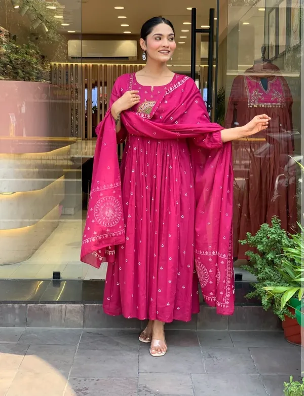 Pink_Elegant_Design_Embellished_Georgette_Anarkali_Suit_Set_With_Dupatta_For_Women