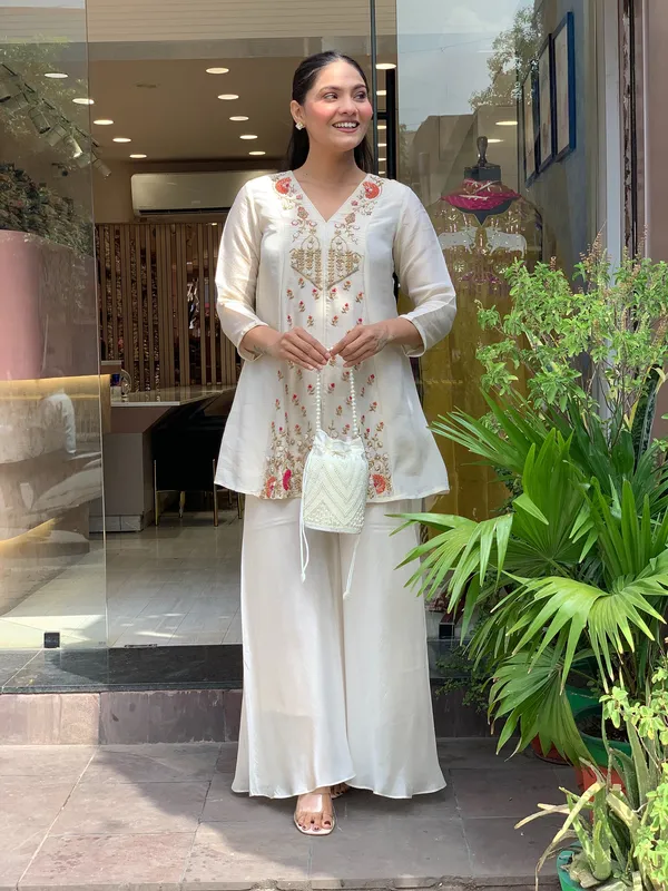 White_Silk_Kurti_Palazzo_Set_For_Women