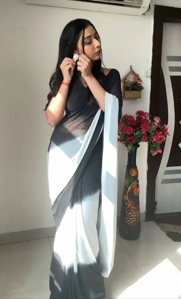 Black_Elegant_Design_Chiffon_Saree_For_Women