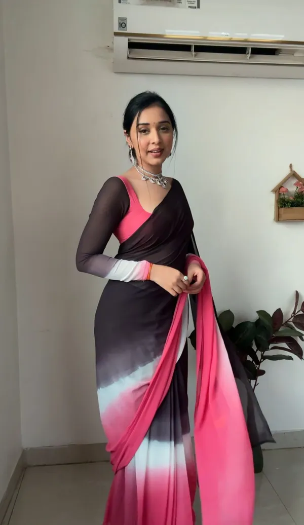 Pink_And_Black_Elegant_Design_Georgette_Saree_For_Women
