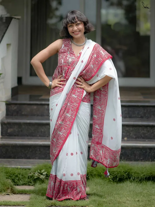 White_Elegant_Design_Cotton_Saree_For_Women