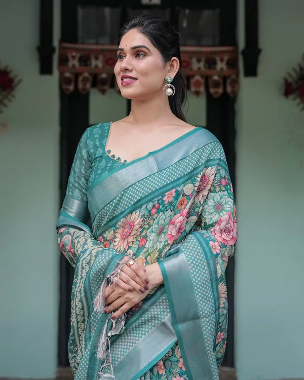 Blue_Elegant_Design_Banarasi_Silk_Saree_For_Women
