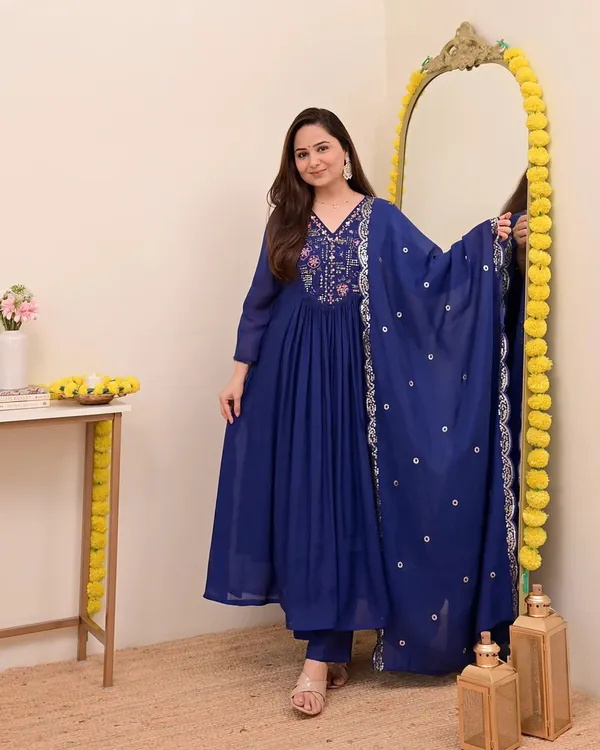 Blue_Elegant_Design_Embroidered_Georgette_Anarkali_Suit_Set_With_Dupatta_For_Women