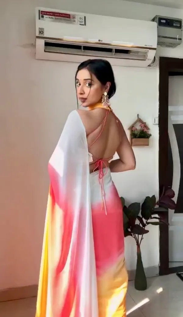 Multicolor_Elegant_Design_Silk_Blend_Saree_For_Women