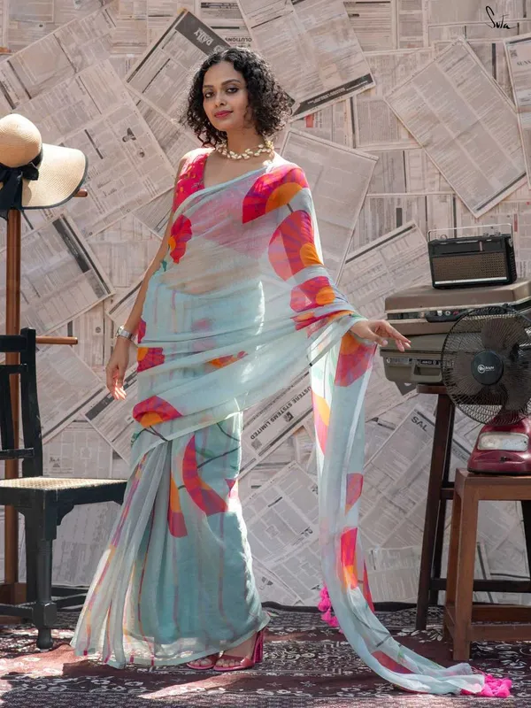Green_Elegant_Design_Linen_Saree_For_Women