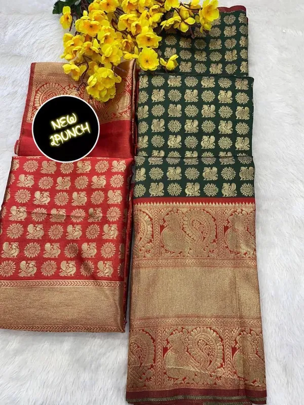 Red_And_Green_Elegant_Design_Banarasi_Silk_Half_Saree_For_Women