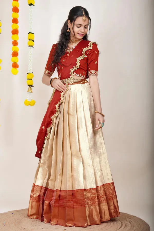 Red_And_Gold_Elegant_Design_Embroidered_Silk_Blend_Half_Saree_With_Dupatta_For_Women