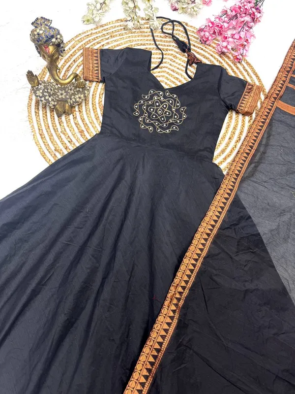 Black_Cotton_Gown_Dupatta_2_Piece_Set_For_Women