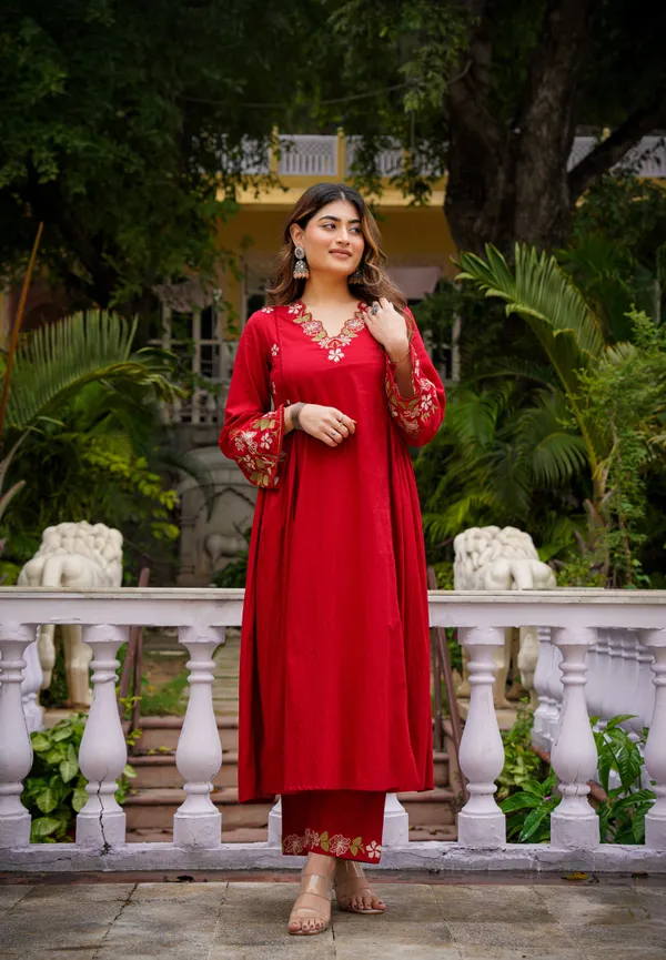 Red_Chanderi_Silk_Kurti_Pant_And_Dupatta_Set_For_Women