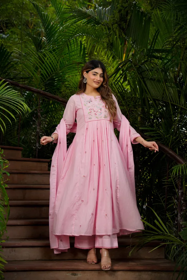 Pink_Chanderi_Silk_Kurti_Pant_And_Dupatta_Set_For_Women