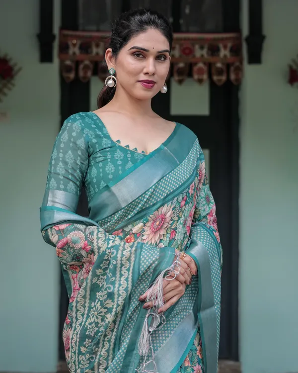 Blue_Elegant_Design_Banarasi_Silk_Saree_For_Women